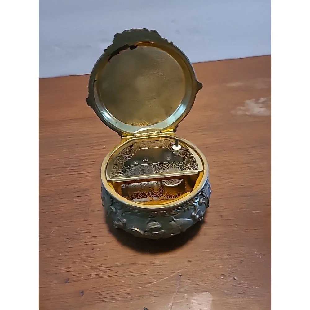 Vintage Sankyo Japan Jewelry Trinket Music Box Floral Cross Stitch Cushion Brass